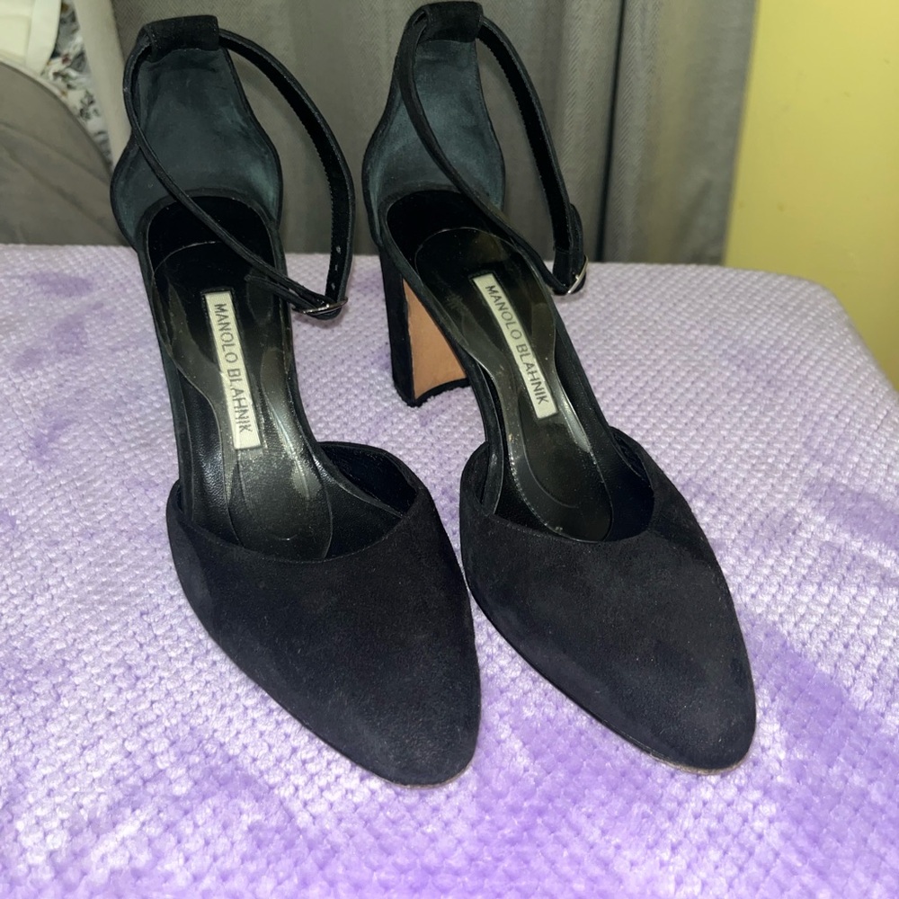 Manolo Blahnik Black Suede Heels size 8 1/2/39